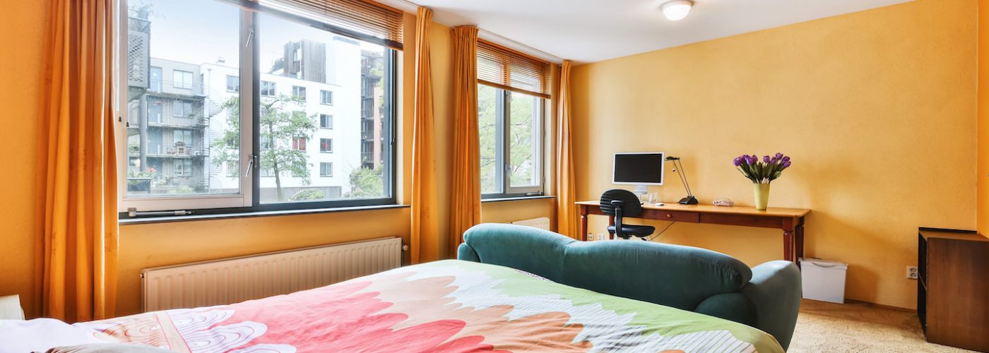 cozy-bedroom-design-2021-10-21-02-42-36-utc